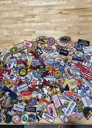 25pcs lot Random Mix Sew-on Iron on Patches Fashion Embroidered