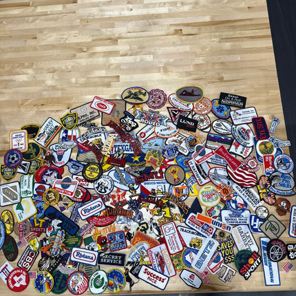 25pcs lot Random Mix Sew-on Iron on Patches Fashion Embroidered