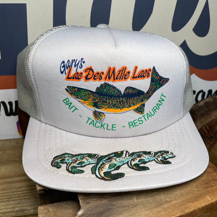 Vintage Gary’s Lac Des Mille Lacs BAIT TACKLE RESTAURANT FISHING Gray Mesh Trucker Snapback Cap Hat (MINT CONDITION)