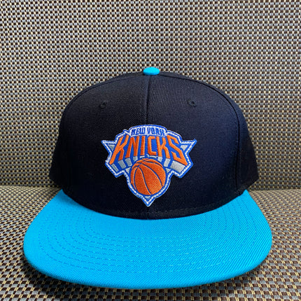 Custom New York Knicks NBA patch black crown blue brim Snapback Hat Cap