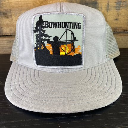 Custom Bow Hunting Vintage Gray Mesh Snapback hat cap